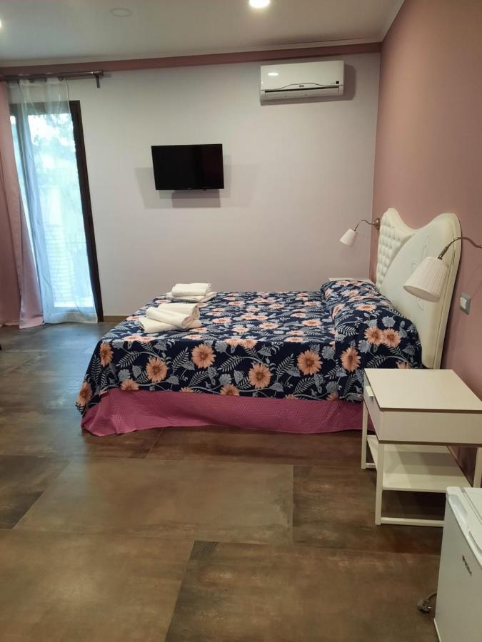 Taorbay Bed & Breakfast Giardini Naxos Exterior foto