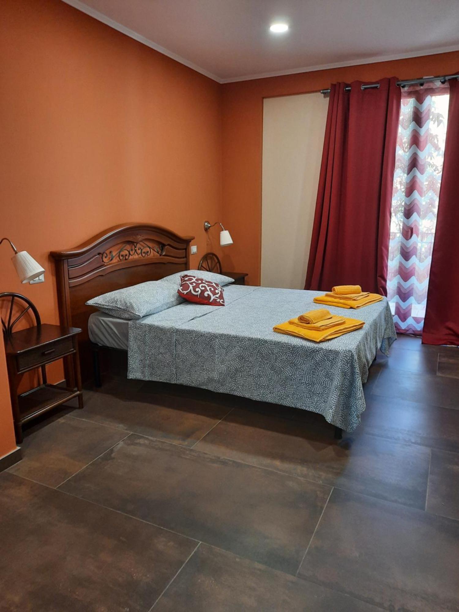 Taorbay Bed & Breakfast Giardini Naxos Cameră foto