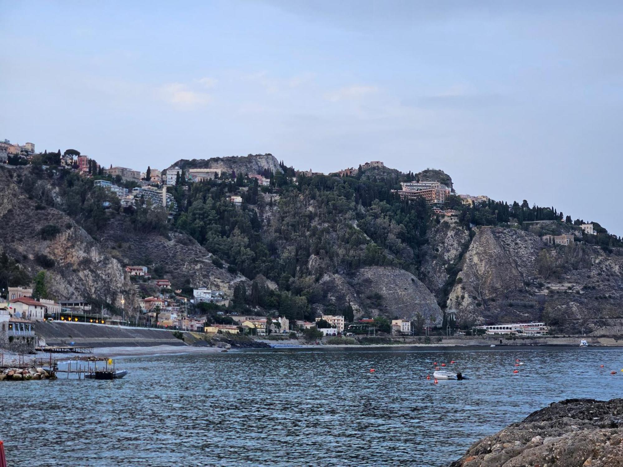 Taorbay Bed & Breakfast Giardini Naxos Exterior foto
